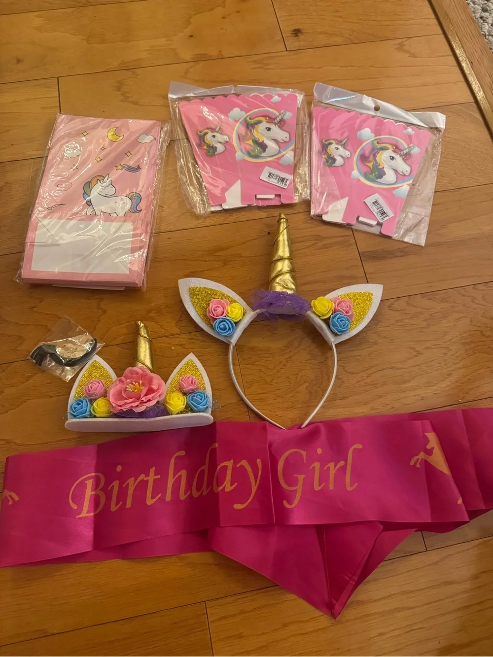 Unicorn Party Set - Pink Floral Unicorn Decorations